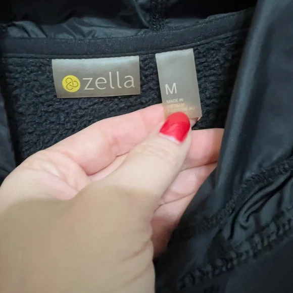 Zella Women's Black Hoodie - Picture 2 of 4